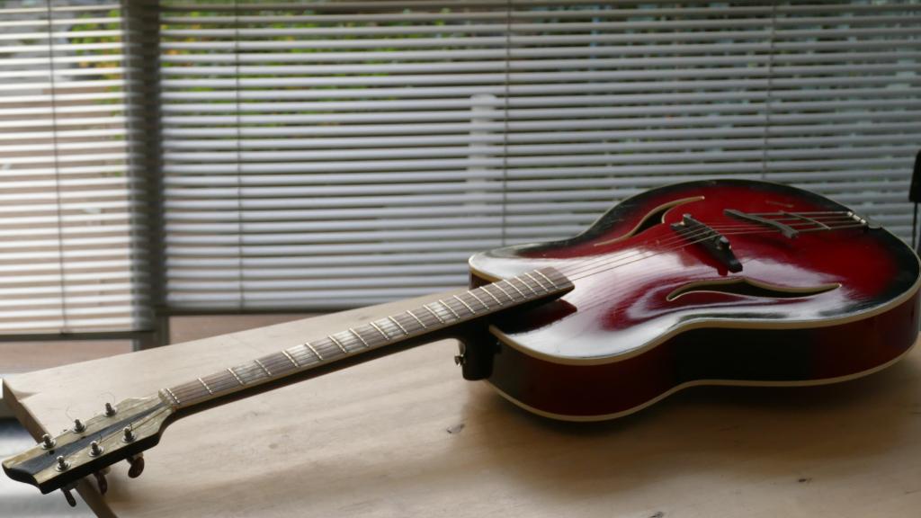 Archtop Klira - 254 Montana, Kreibich, Duitsland (WDR)-1961, Muziek en Instrumenten, Ophalen of Verzenden, Zo goed als nieuw, Overige typen