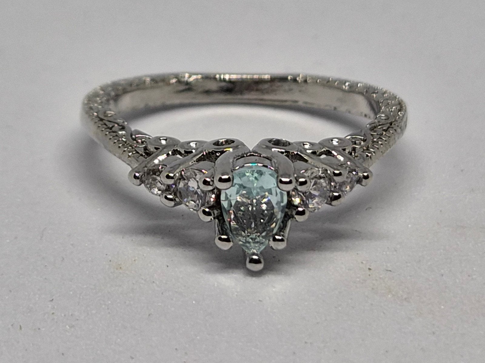 925 zilver ring synthetische aquamarijn maat 18 NIEUW 2.5 gr, Met kristal, 18 tot 19, Verzenden, Nieuw