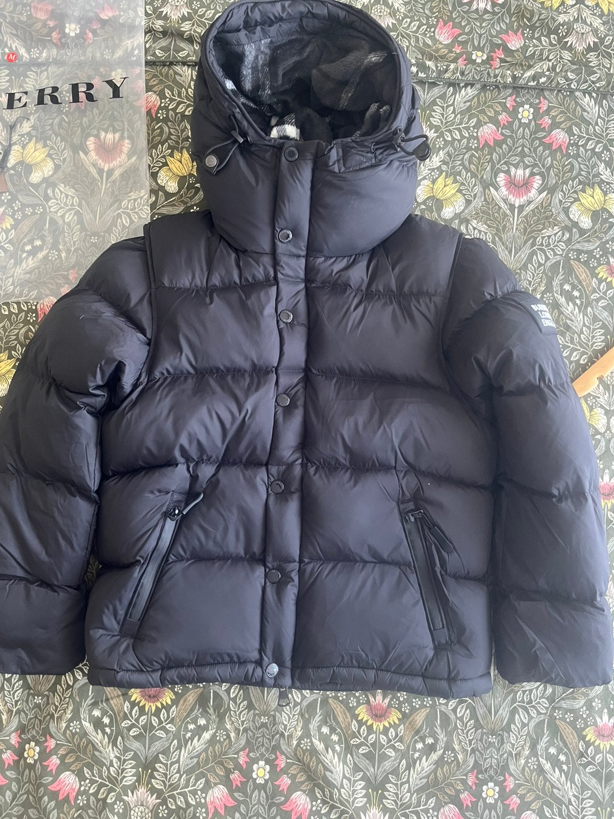 Burberry Puffer Jas Zwart- Maat M & S, Verzenden, Gedragen, Maat 38/40 (M), Zwart