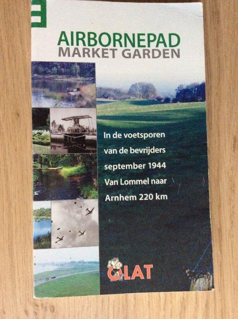 Wandelboekje Airbornepad lengte 220km., Ophalen of Verzenden, Zo goed als nieuw, Overige onderwerpen