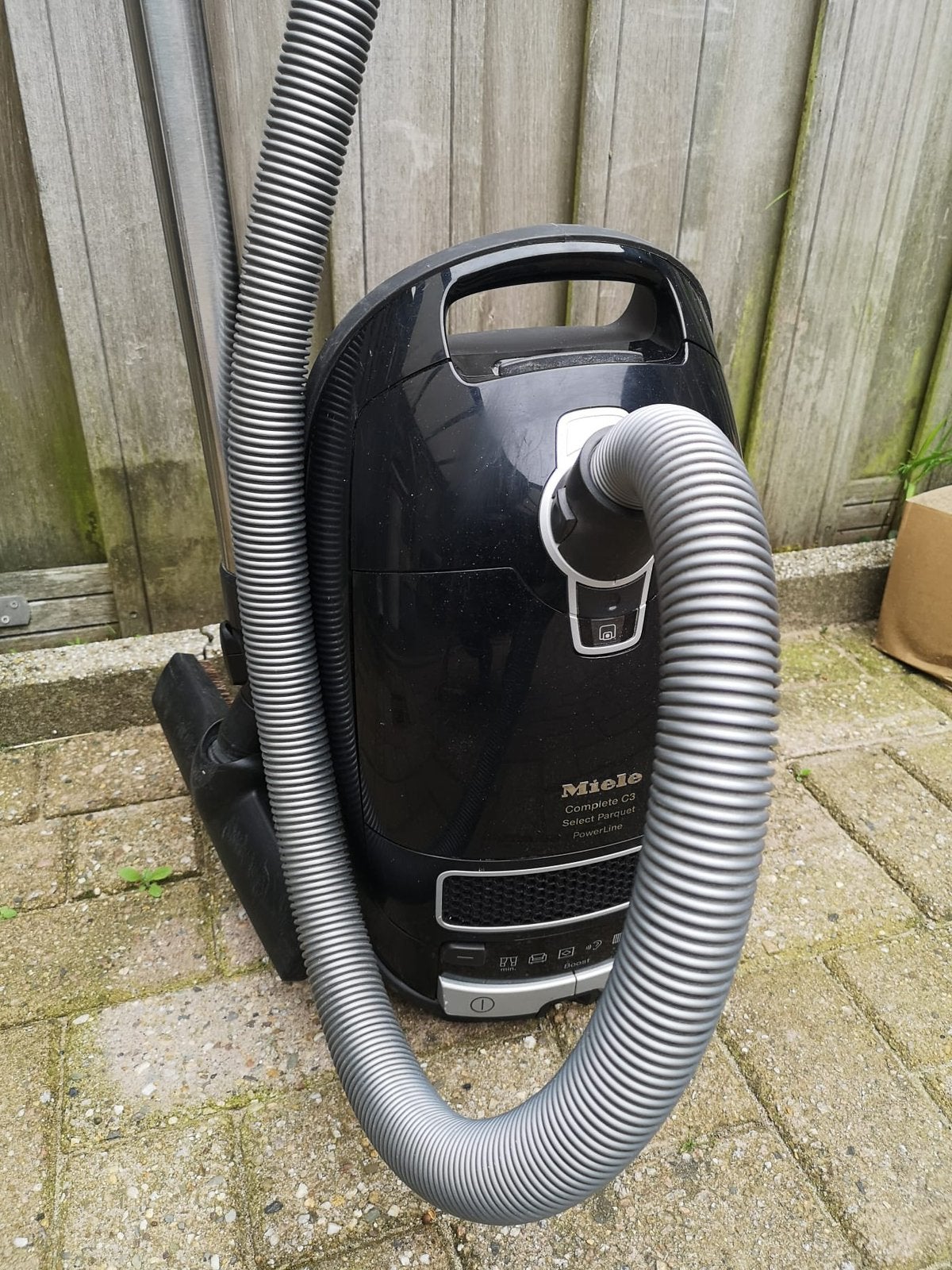 Miele C3 stofzuiger - Zwart of blauw, Gebruikt, Miele, Sledestofzuiger, Ophalen