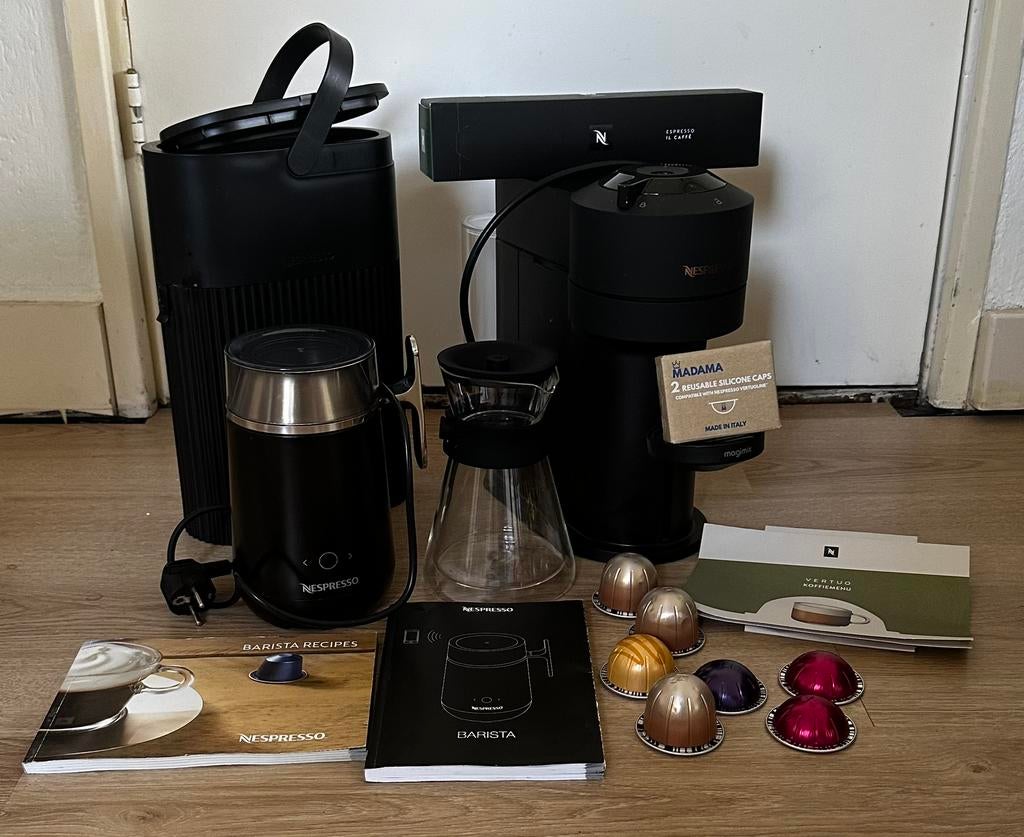 Nespresso vertuo next - barista - carafe - container, Ophalen of Verzenden, Gebruikt, Koffiemachine