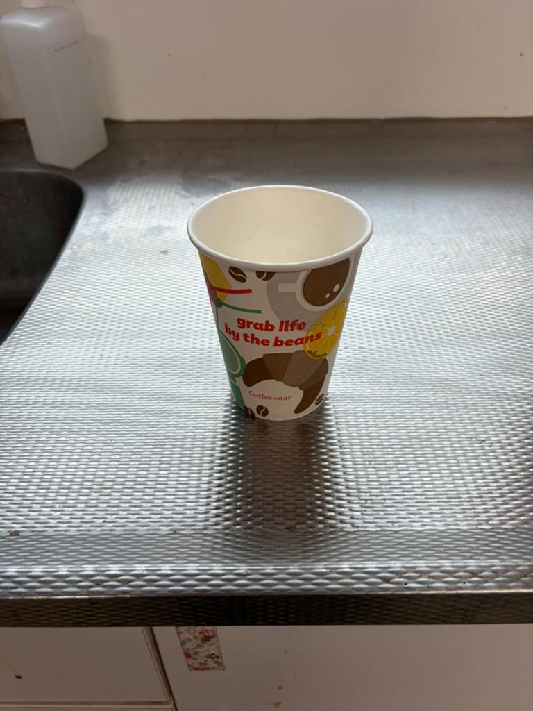 Kartonnen koffie en of thee bekers 12 oz/360 cc, Ophalen, Zo goed als nieuw, Overige stijlen, Kop(pen) en/of Schotel(s)