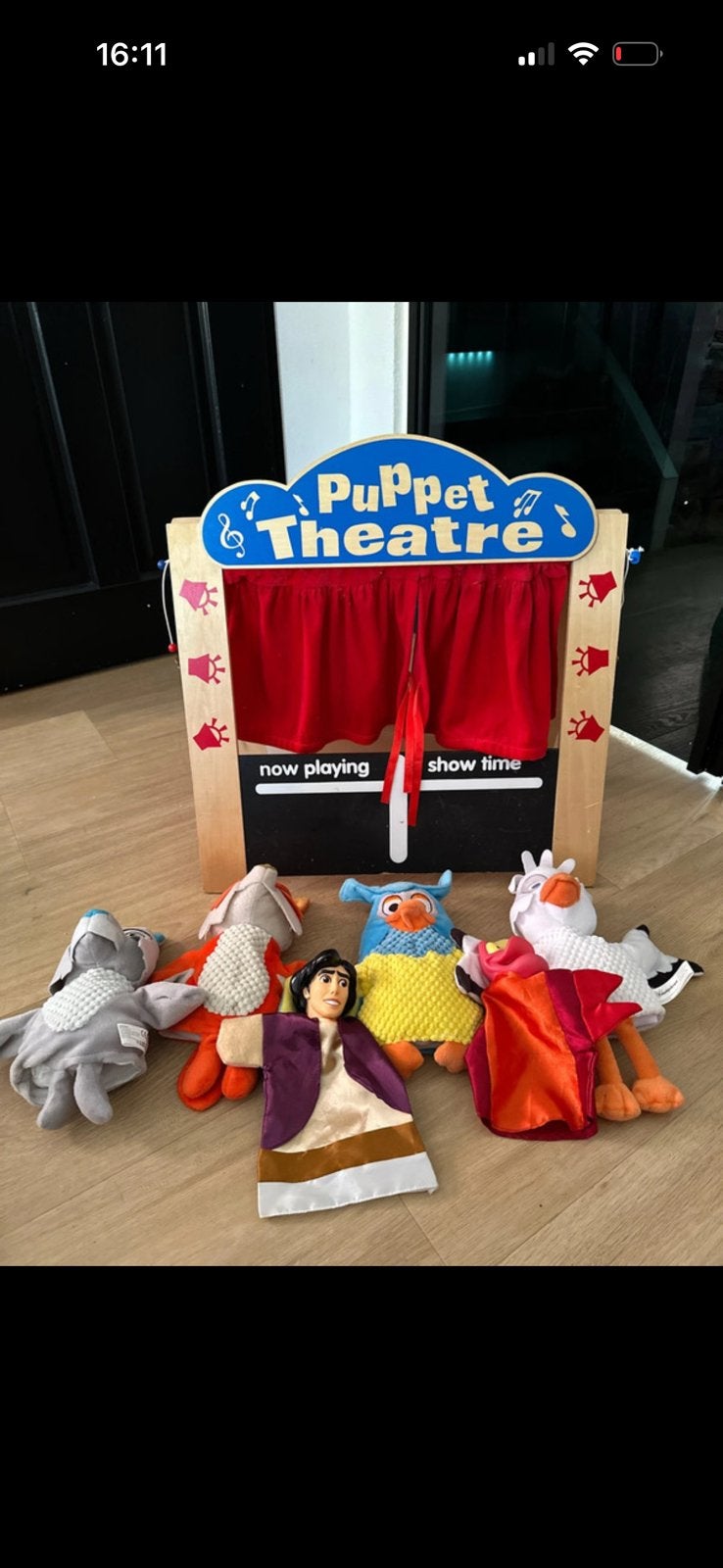 Mini poppenkast met poppen, Kinderen en Baby's, Speelgoed | Poppen, Ophalen of Verzenden, Gebruikt, Overige typen