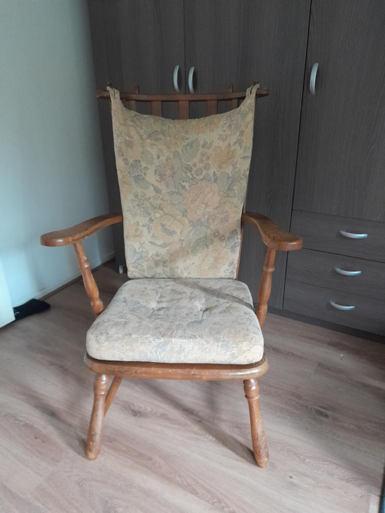 Vintage houten stoel - 60+ jaar oud, opknapper, Antiek en Kunst, Antiek | Meubels | Stoelen en Banken, Ophalen