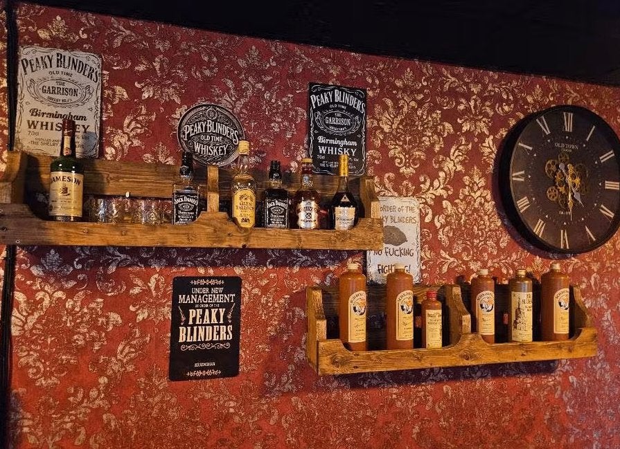 Houten flessenrek voor in de Mancave. € 37,50, Huis en Inrichting, Ophalen of Verzenden, Nieuw, Hout, 5 tot 15 flessen