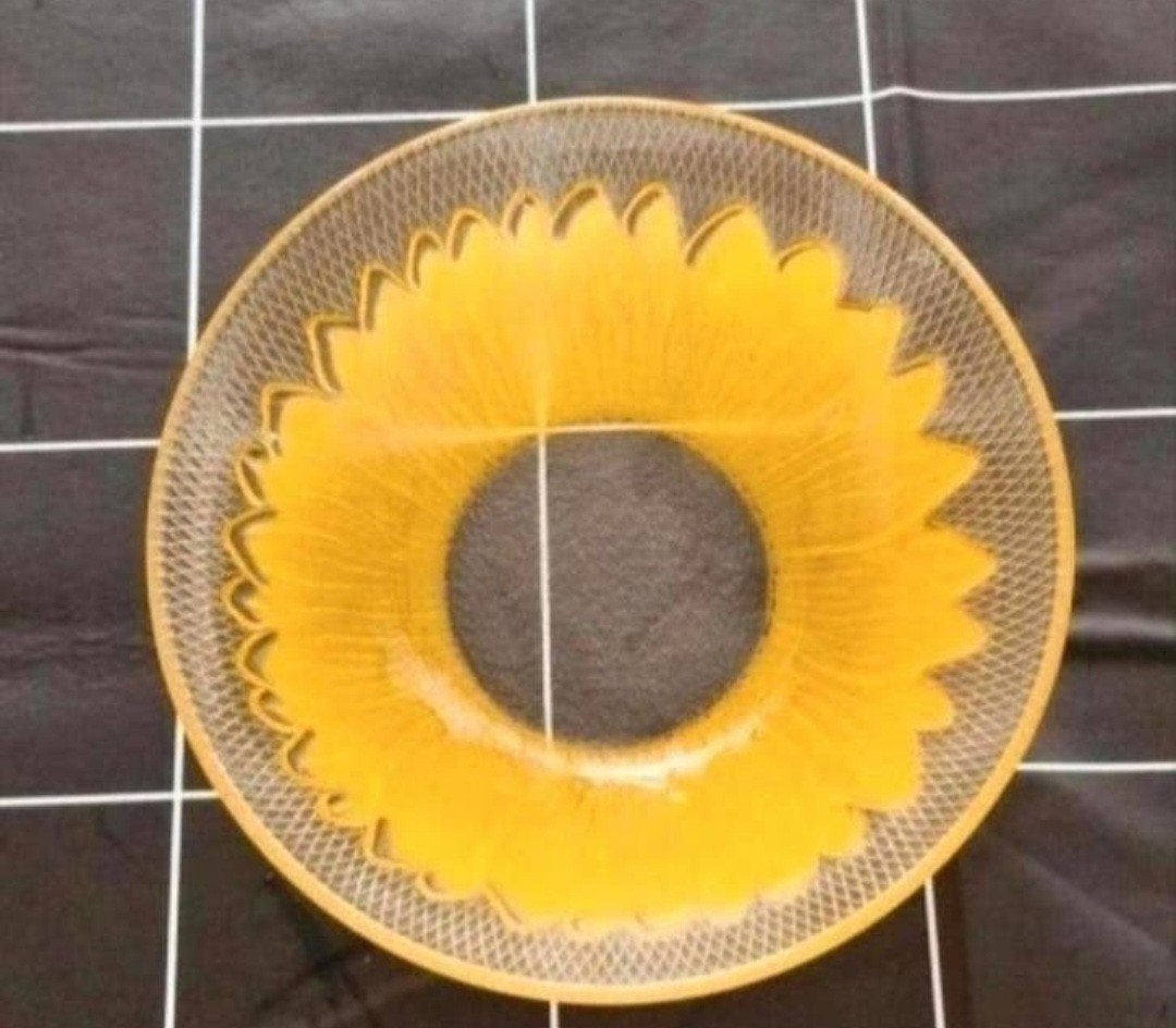 Zonnebloem schaaltje, Huis en Inrichting, Ophalen of Verzenden, Overige stijlen, Glas, Schaal of Schalen