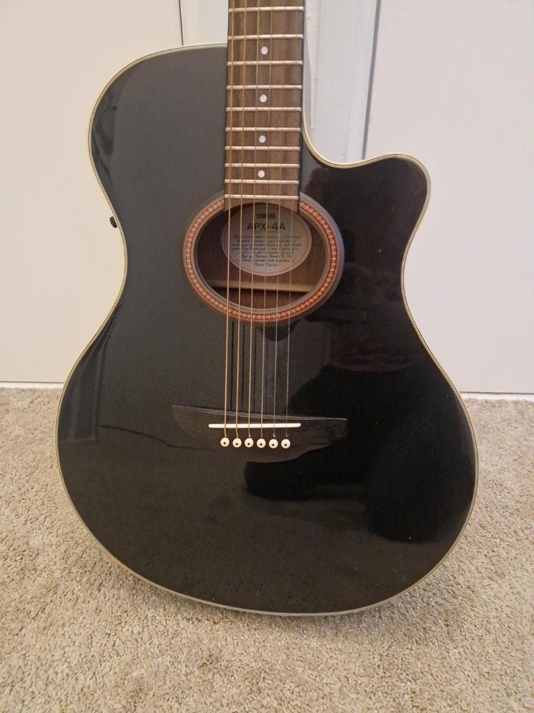 Yamaha APX-4A Gitaar in Zeer nette staat, Ophalen, Zo goed als nieuw, Western- of Steelstringgitaar, Met (piezo-)element