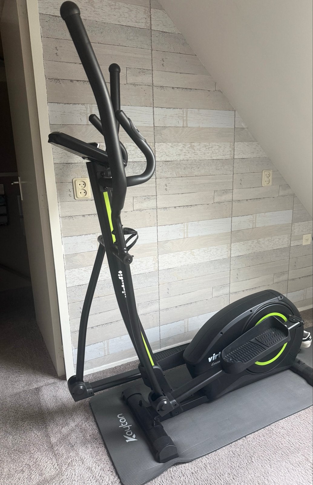 VirtuFit iConsole+ CTR 2.1 Crosstrainer - Zo goed als nieuw, Ophalen, Armen, Zo goed als nieuw, Crosstrainer