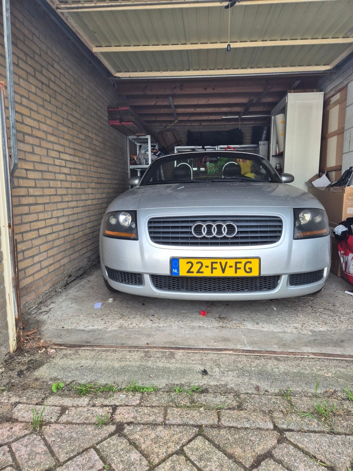 Audi TT 1.8 T Roadster 132KW 2000 Grijs, Auto's, Voorwielaandrijving, TT, 4 cilinders, Cabriolet