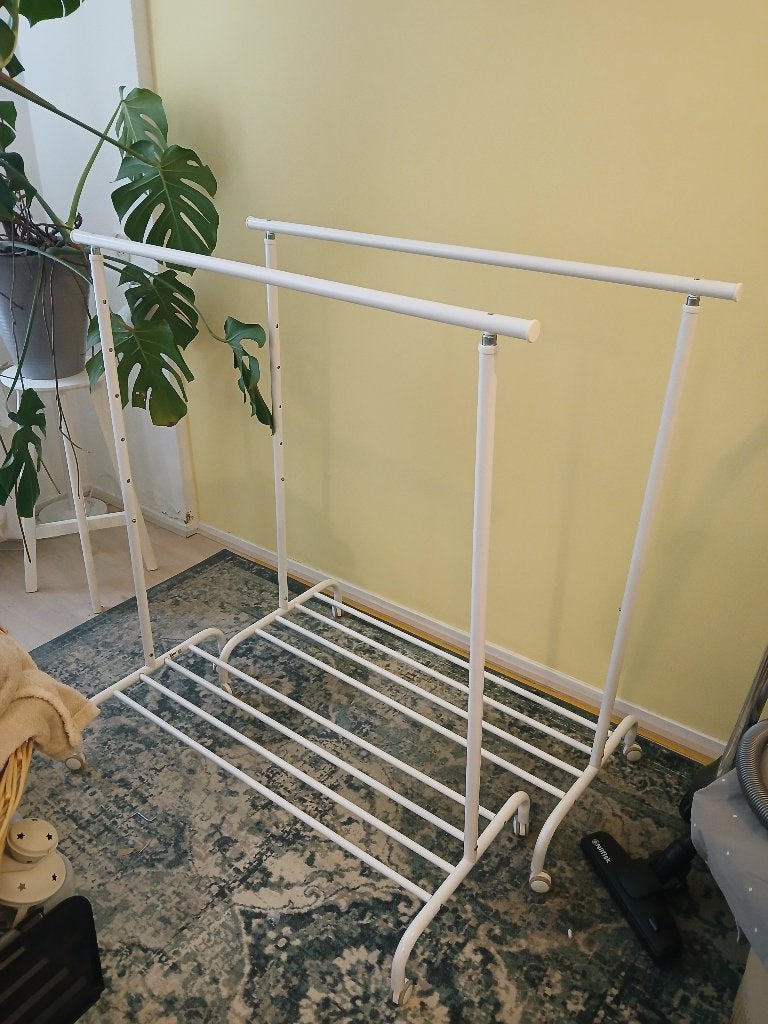 Kledingrekken Ikea, Ophalen, Zo goed als nieuw