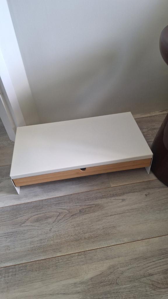 IKEA monitorstandaard met lade - wit/bamboe, Ophalen