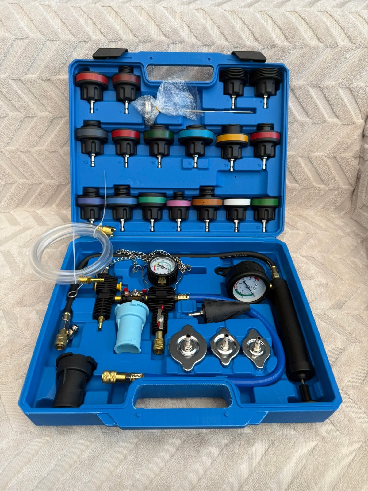 Koelsysteem lekkage druktester 28-Delig Gloednieuw incl verz, Ophalen of Verzenden, Zo goed als nieuw