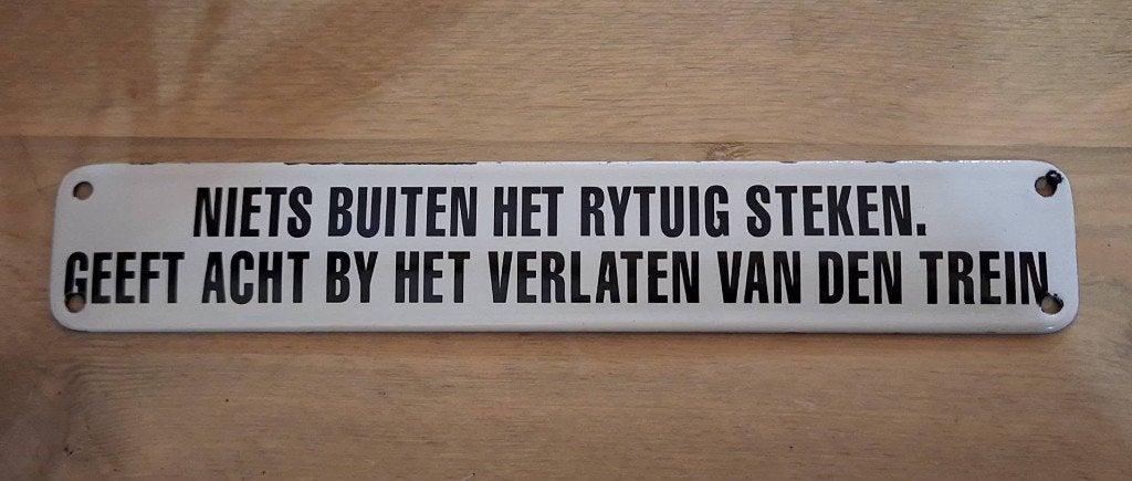 Authentiek zwart wit emaille tekstbord Langcat Almere., Verzamelen, Merken en Reclamevoorwerpen, Reclamebord, Gebruikt, ., Ophalen of Verzenden