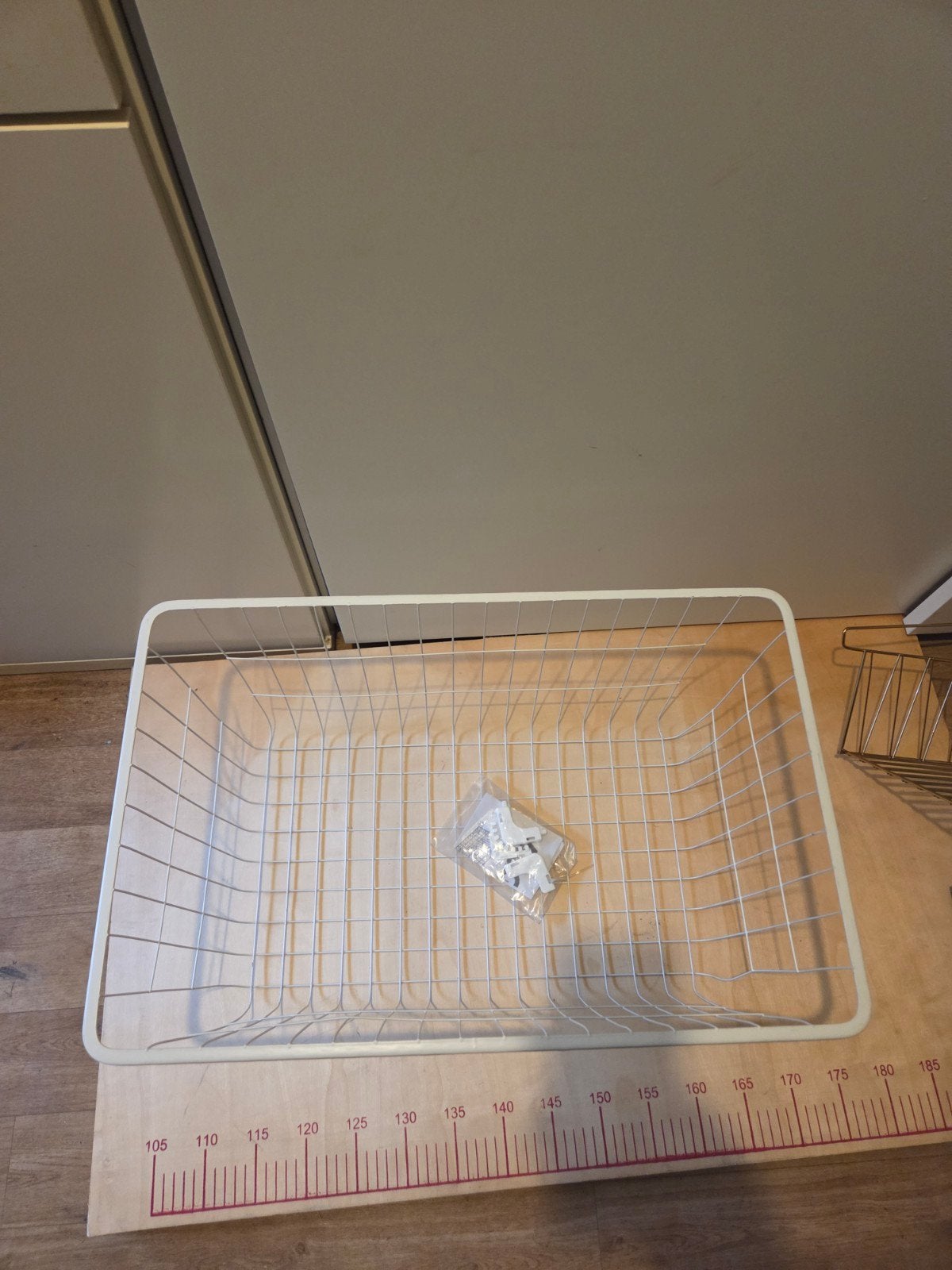 Witte metalen mand - ideaal voor opbergen, Ophalen, Gebruikt, Mand, Metaal