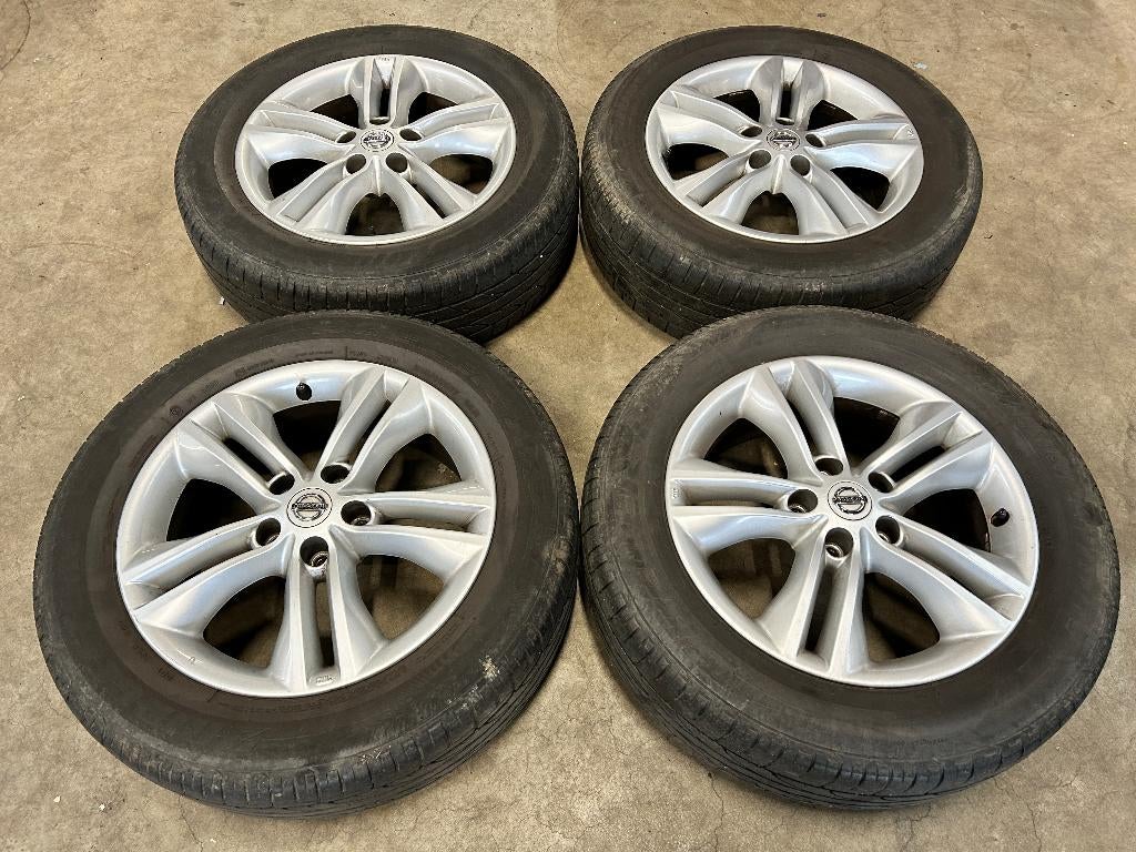 17 inch velgen + zomerbanden Nissan Qashqai, Auto-onderdelen, Banden en Velgen, Banden en Velgen, 17 inch, Ophalen of Verzenden