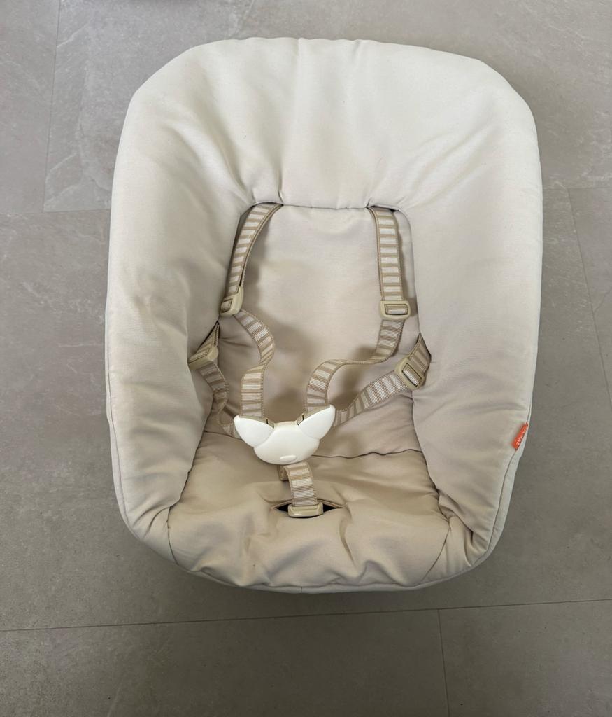 Babynestje stokke triptrap, Kinderen en Baby's, Kinderstoelen, Ophalen of Verzenden, Zo goed als nieuw, Overige typen