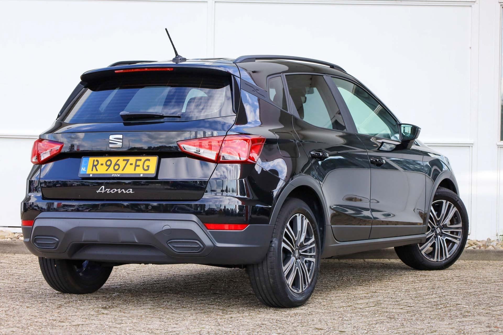 SEAT Arona 1.0 TSI 95pk Style | Parkeersensor | LM Velgen 17, Auto's, 12 maanden, Stof, Gebruikt, 95 pk
