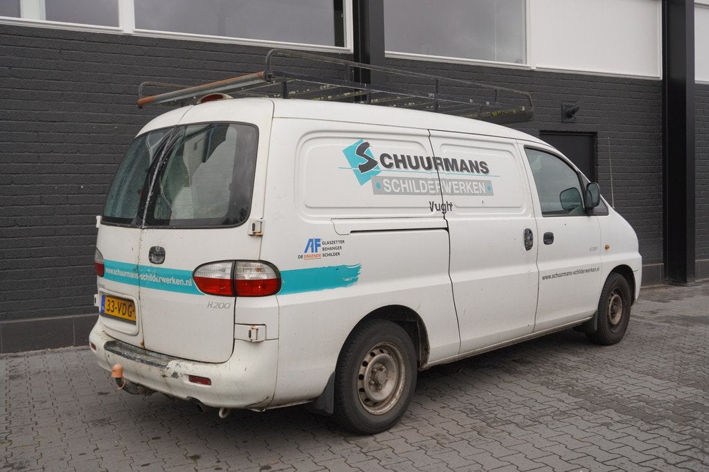 Hyundai H200 2.5 TCI 100PK L2 - Imperiaal - Trekhaak - Radio, Auto's, 1786 kg, Gebruikt, 4 cilinders, 700 kg