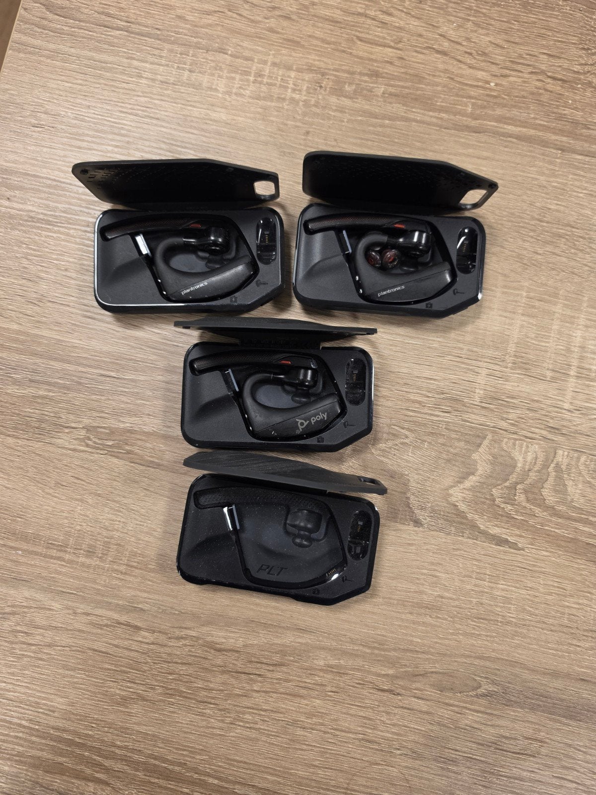 3x Poly Headset met 4 Oplaadcases, Overige merken, Gebruikt, Overige typen, Ophalen of Verzenden