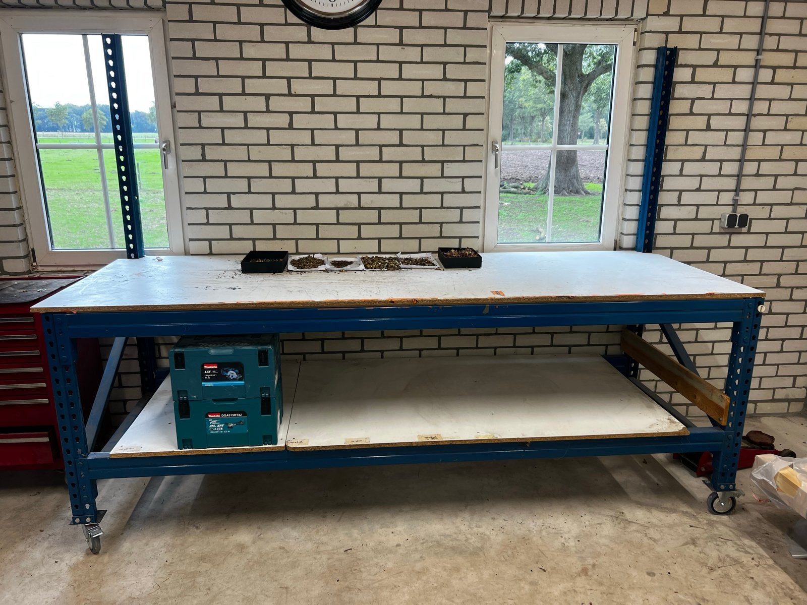 Stevige werkbank 290cm breed - met opbergruimte en wielen, Ophalen, Gebruikt, 170 cm of meer