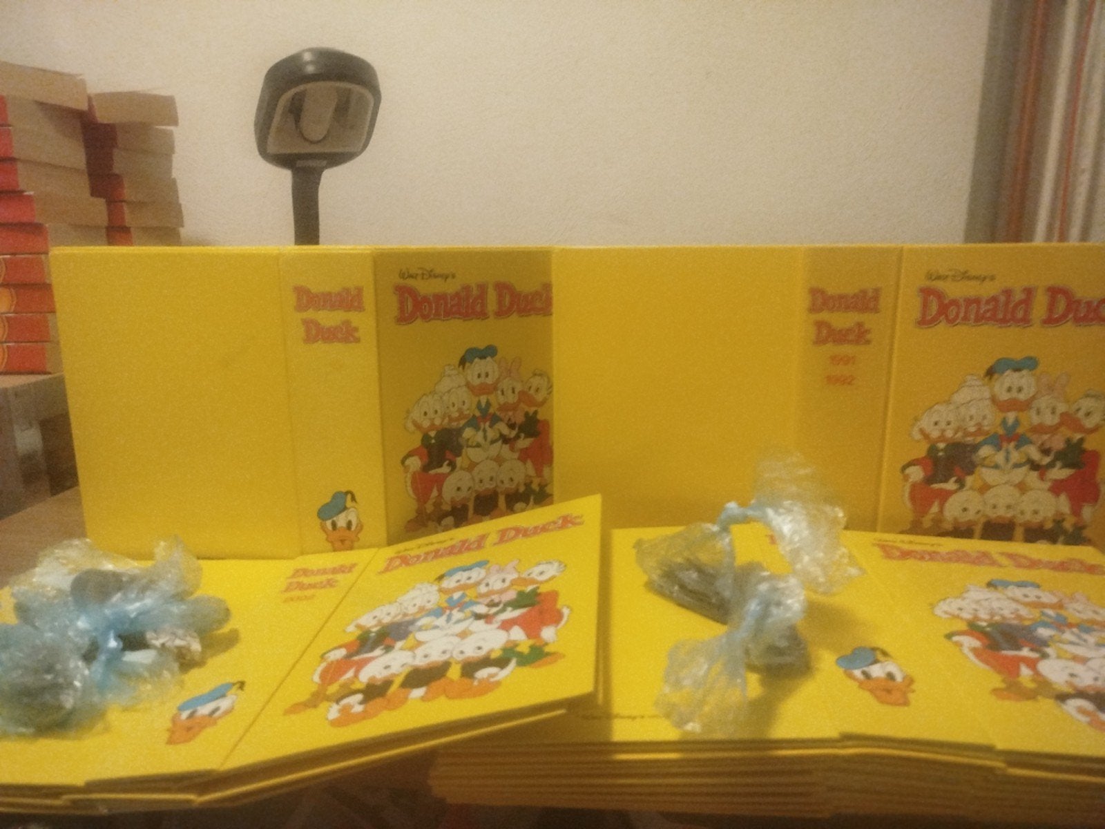 Prachte Donald Duck verzamelbanden compleet met pennen., Boeken, Stripboeken, Verzenden