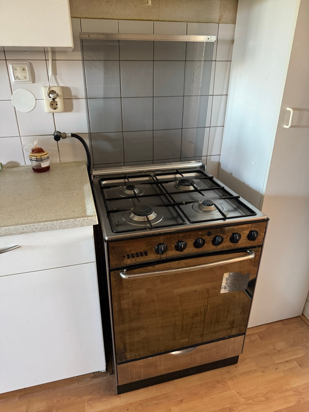 Vrijstaand gasfornuis met oven - Gebruikt, Witgoed en Apparatuur, Fornuizen, Ophalen, Gebruikt, 60 cm of meer, 4 kookzones