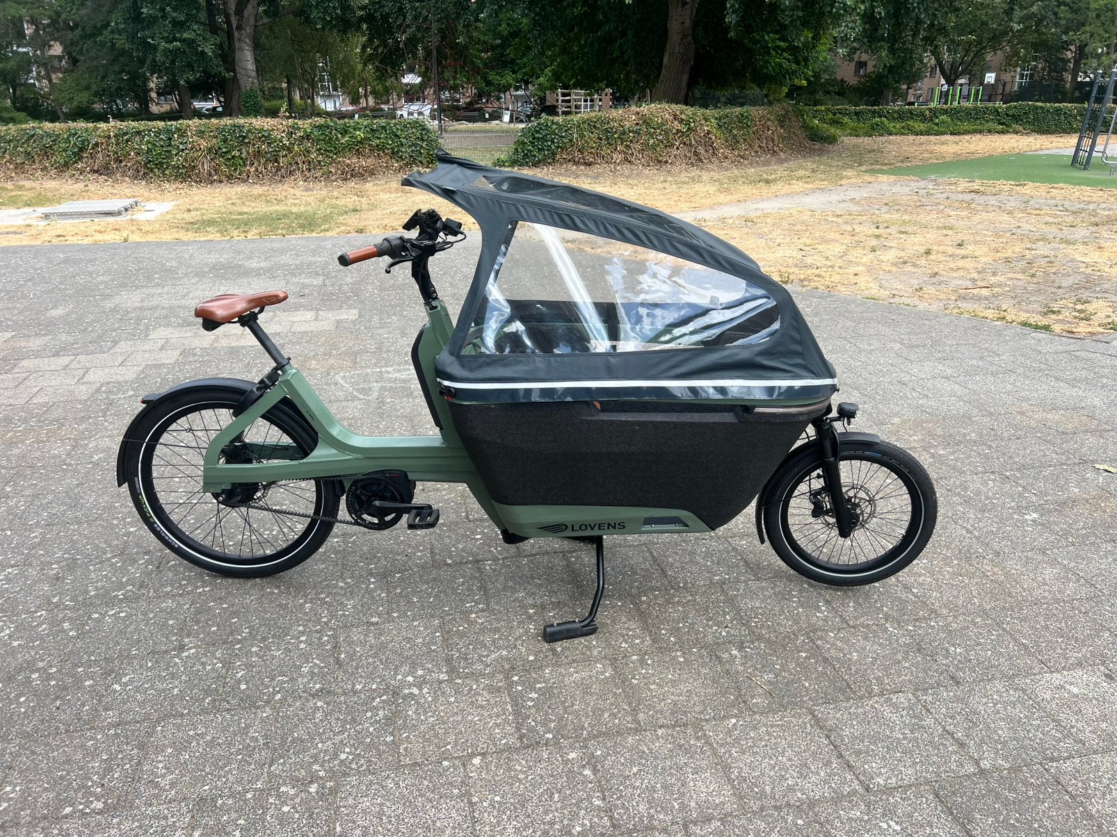 Super nette Lovens Explorer 1 bakfiets, Fietsen en Brommers, Fietsen | Bakfietsen, Overige merken, 3 kinderen, Huif, Ophalen of Verzenden