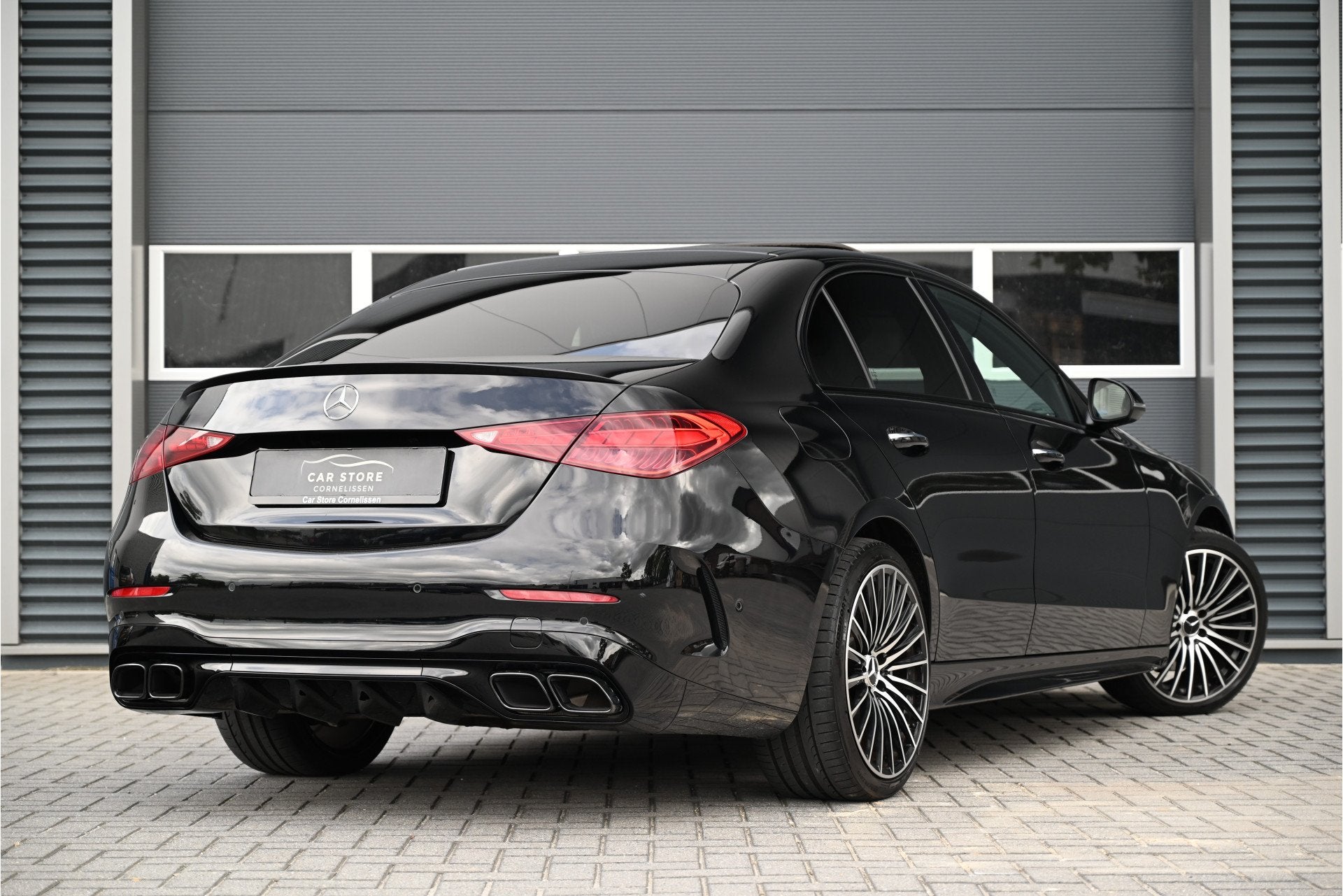 Mercedes-Benz C-Klasse 300e AMG / SCHUIFDAK / C63 / LEDER /, Auto's, Automaat, Achterwielaandrijving, Euro 6, 4 cilinders