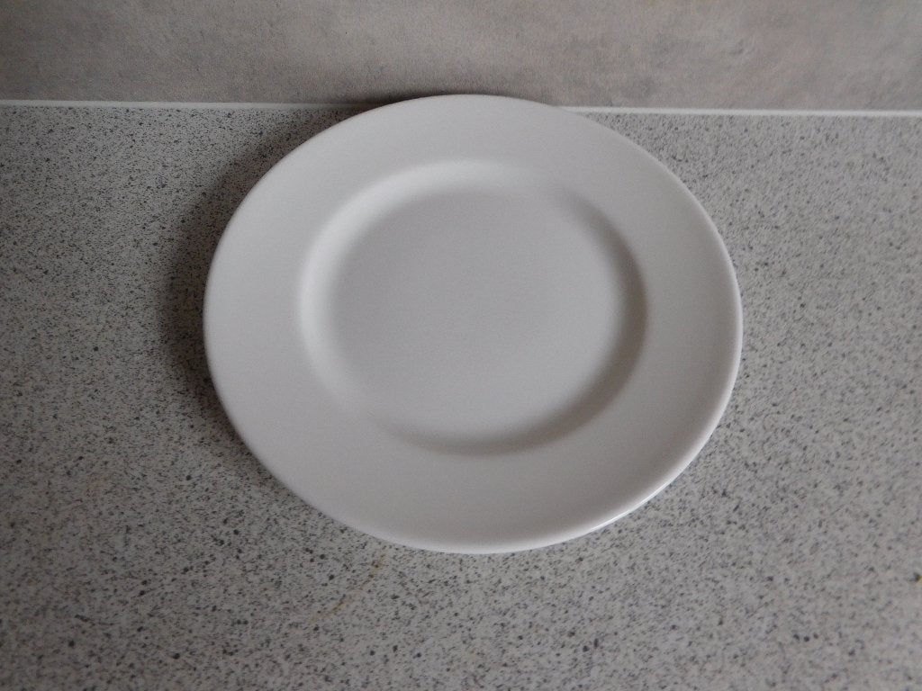 Wedgwood Bord Wit Bone China - 18 cm, Ophalen of Verzenden, Zo goed als nieuw, Bord(en), Modern
