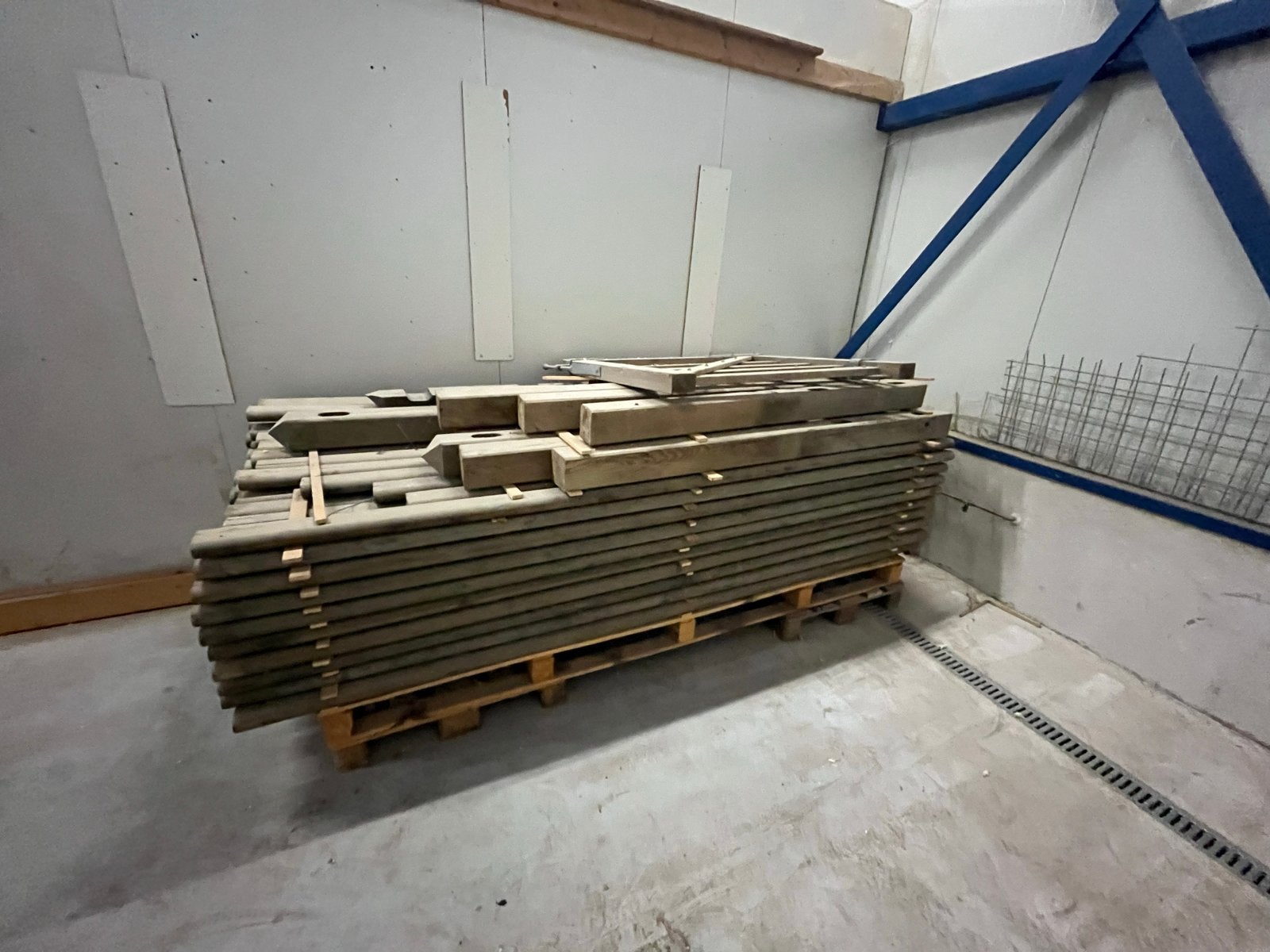Afrastering/paardenbak, Ophalen, Met poort, Zo goed als nieuw, Tuinhek