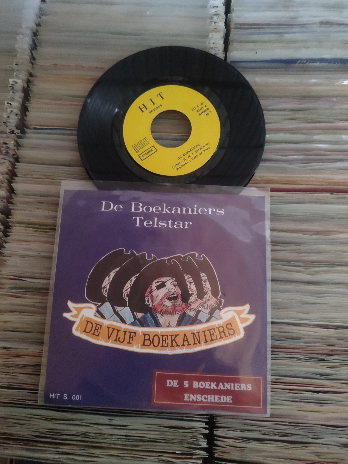 de vijf boekaniers telstar, Ophalen of Verzenden, Zo goed als nieuw, Overige formaten, Levenslied of Smartlap