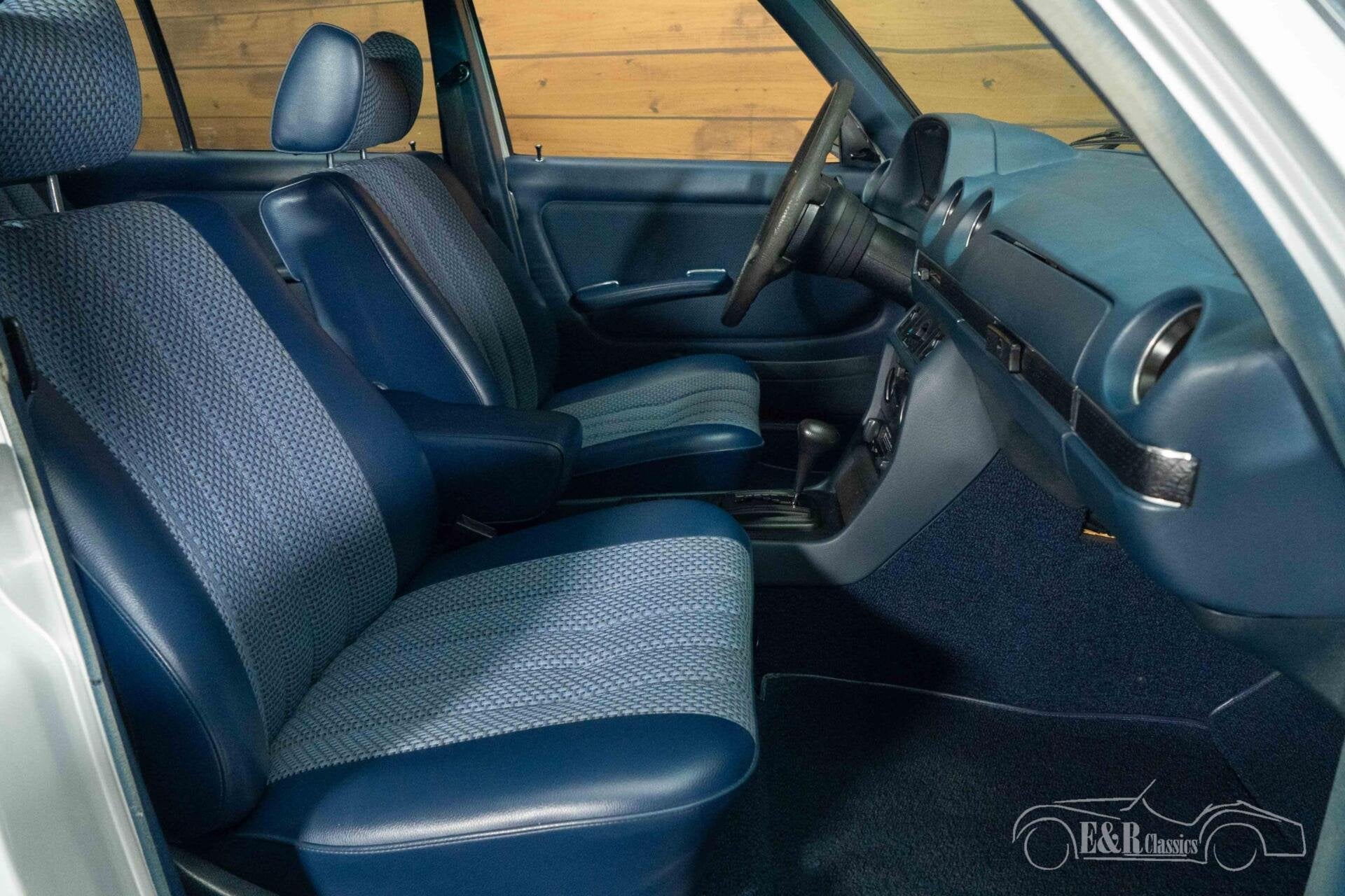 Mercedes 250 Sedan | 1978, foto 9