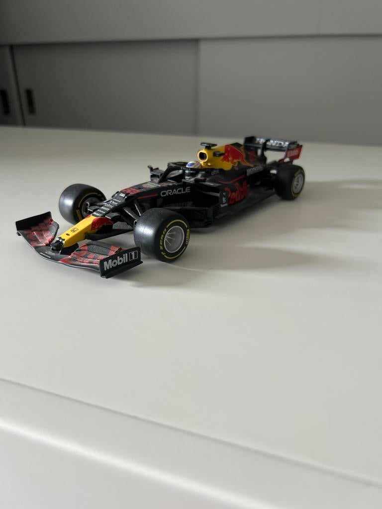 Red Bull Racing F1 modelauto - Max Verstappen, Hobby en Vrije tijd, Modelauto's | 1:43, Ophalen of Verzenden, Zo goed als nieuw