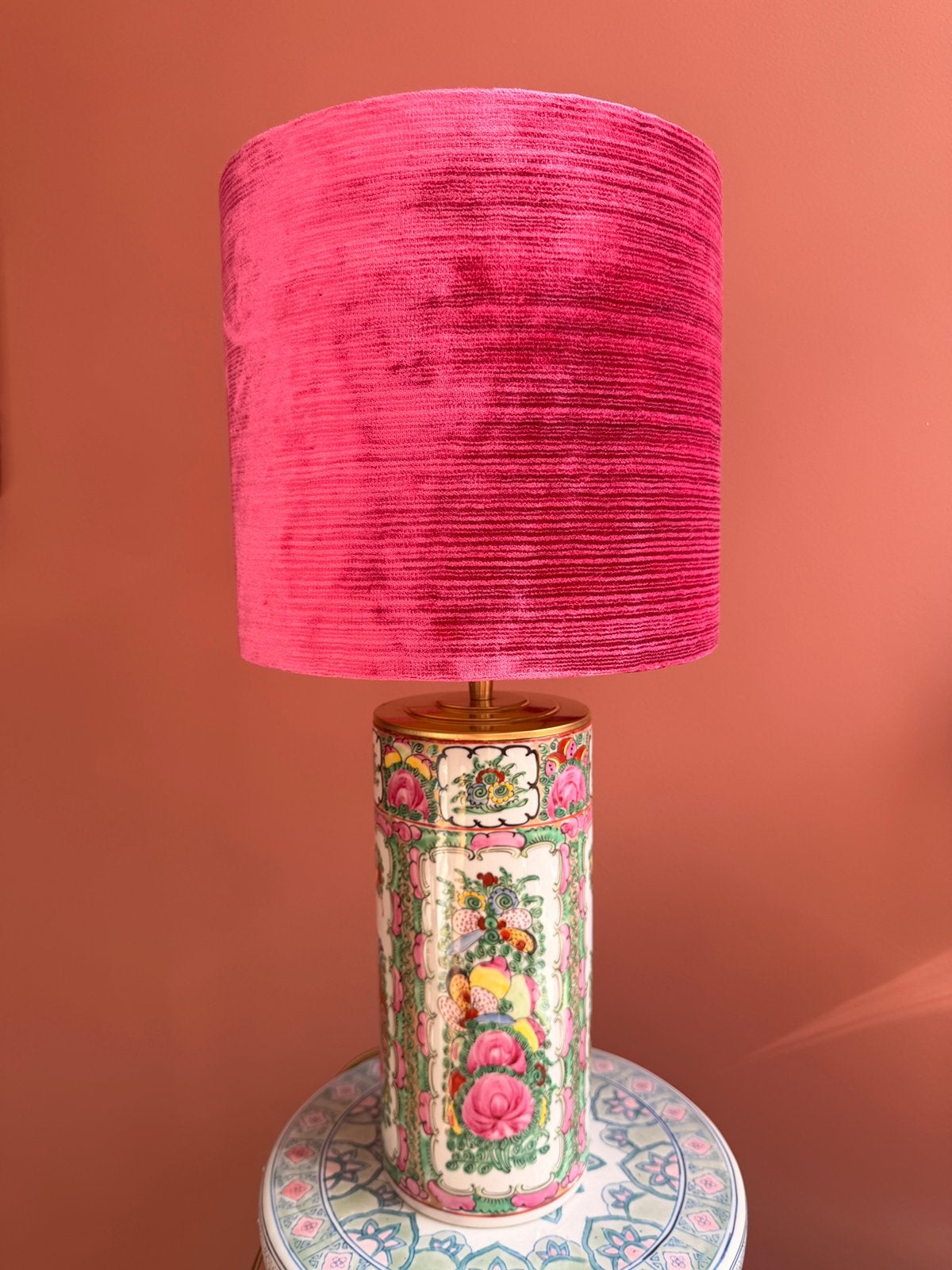 Chinese rolvaas-lamp met velours roze kap dia 25cm, Meerkleurig, Ophalen of Verzenden, Nieuw, E27 (groot)