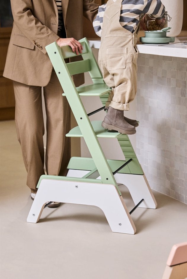 Stokke Tripp Trapp verhoger BoosterMe nieuw trip trap, Verzenden, Nieuw, Meegroeistoel, Gordel(s)