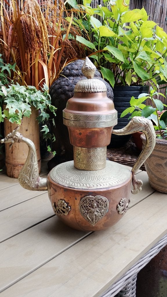 Antieke Indiase Tibetaanse messing koperen koffiepot XL, Antiek en Kunst, Ophalen of Verzenden