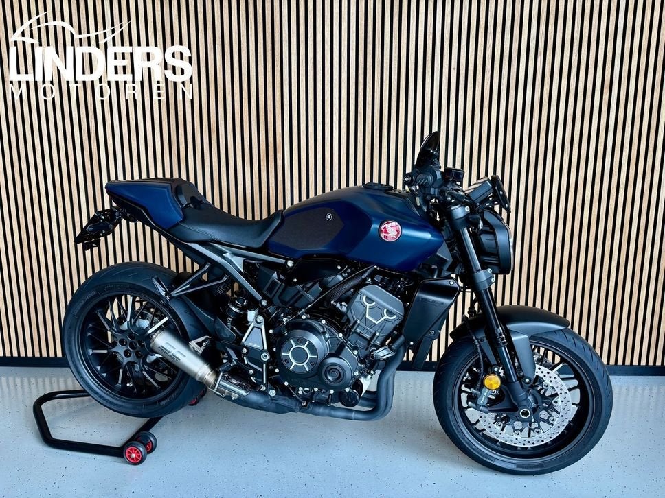 HONDA CB1000R Black Edition (bj 2023), Motoren, HONDA, 4 cilinders, Motorrijbewijs A, Bedrijf