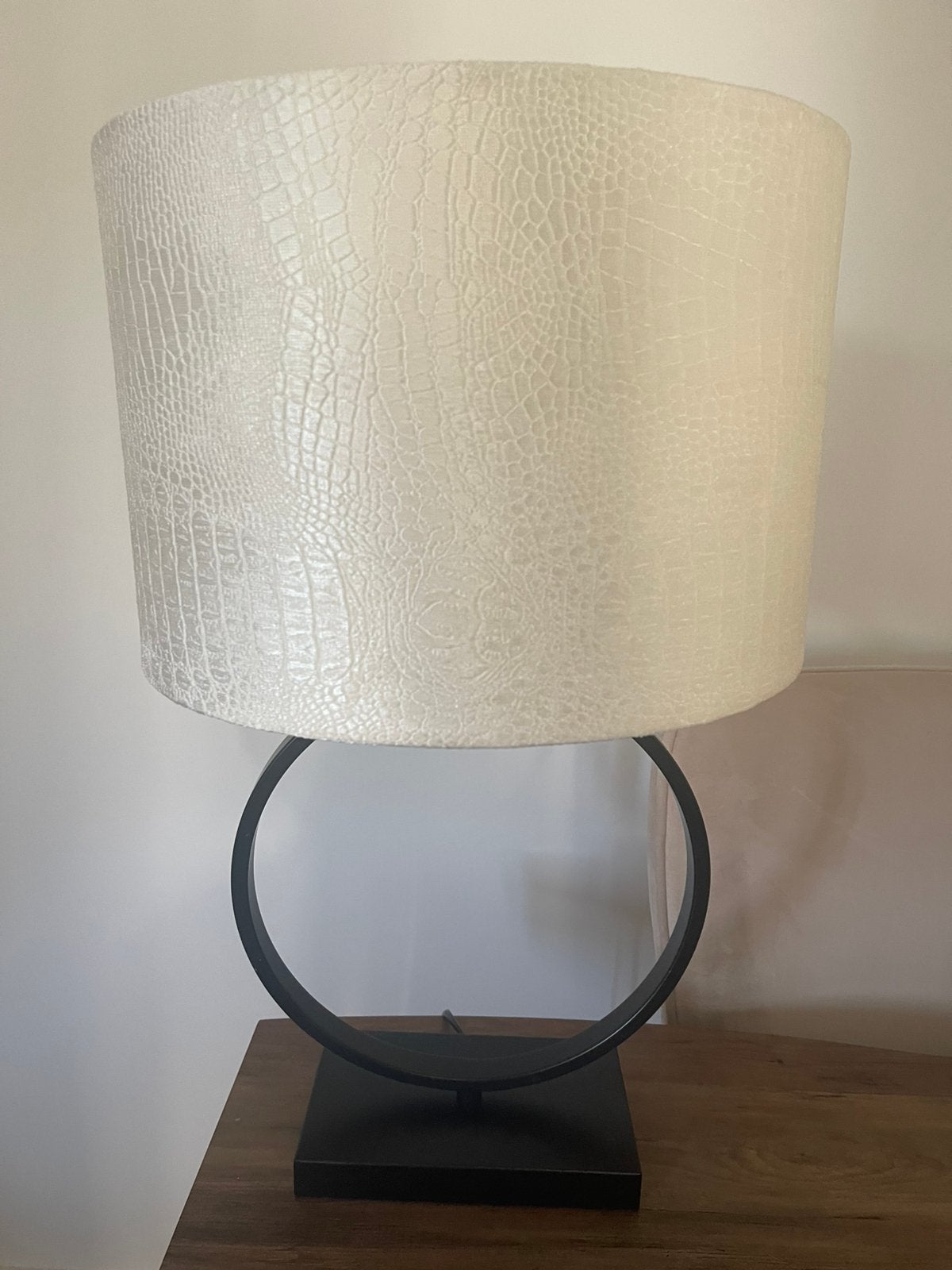 Ringlamp Eric Kuster style met witte croco kap 2 stuks, Ophalen, Zo goed als nieuw
