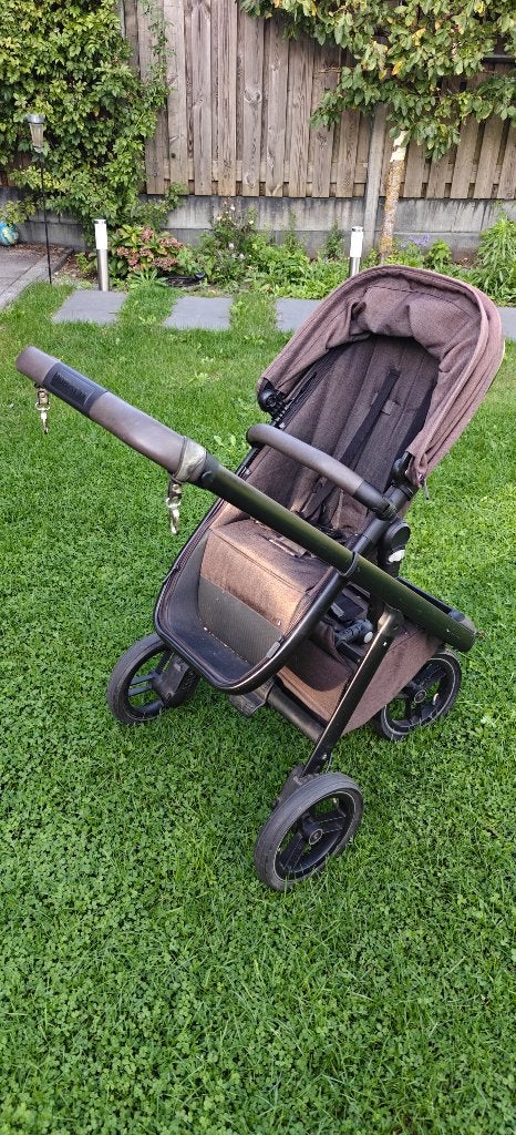 Dubatti kinderwagen met reiswieg, zitje, voetenzak,regenhoes, Gebruikt, Luchtbanden, Ophalen, Kinderwagen