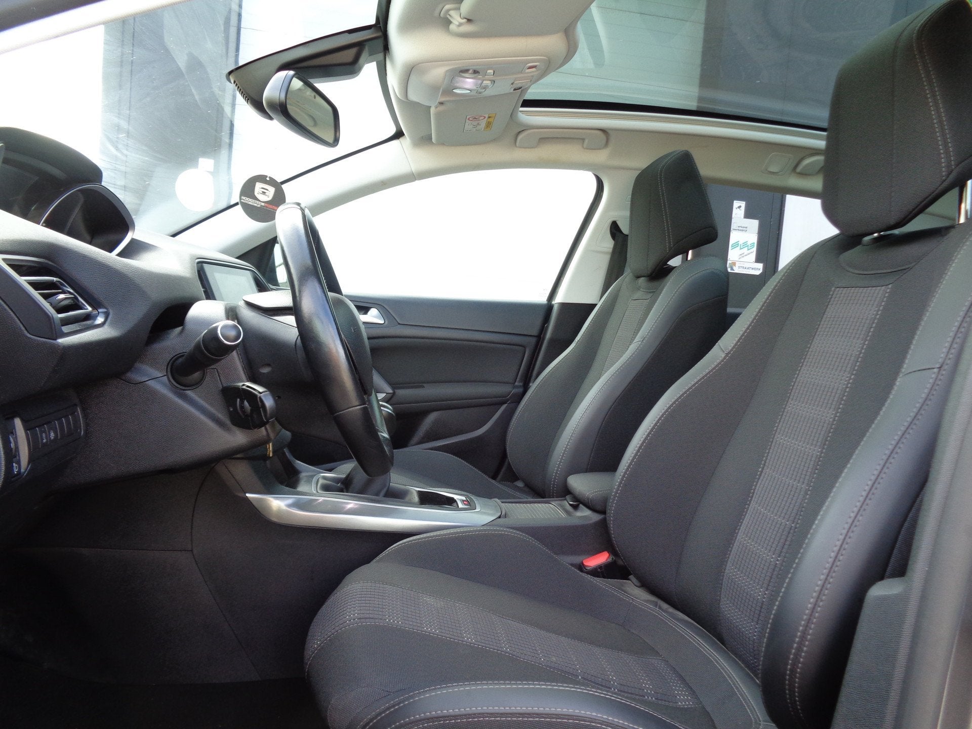 Peugeot 308 SW 1.2 PureTech Blue Lease Premium,Camera,Panoda, Auto's, Peugeot, Voorwielaandrijving, Gebruikt, Euro 6, 1199 cc