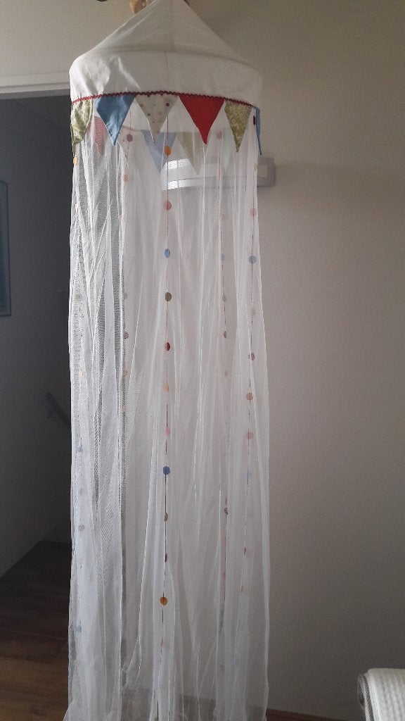 Baby klamboes/sluiers met standaard (2 stuks), Ophalen, Zo goed als nieuw, 180 cm of meer, Minder dan 70 cm