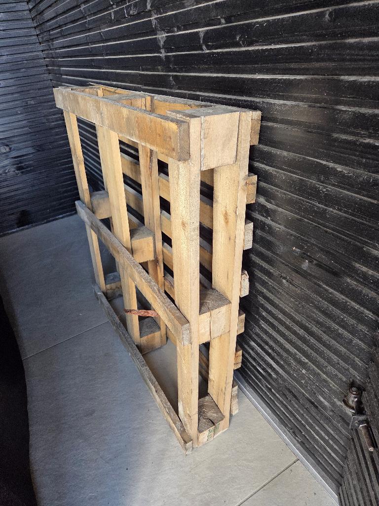 Pallet gratis af te halen, Ophalen, Zo goed als nieuw, 50 mm of meer, Minder dan 200 cm