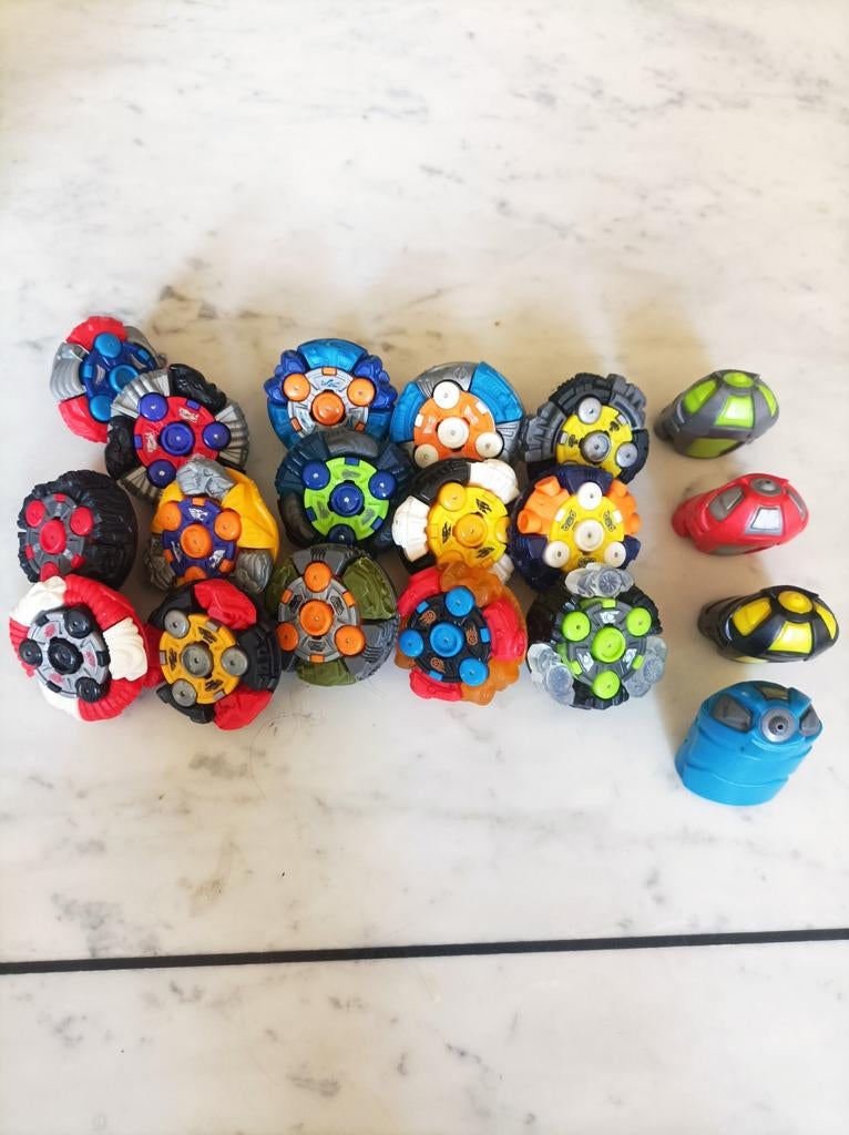 Beyblade verzameling beyblades spinners speelgoed, Verzamelen, Speelgoed, Ophalen of Verzenden