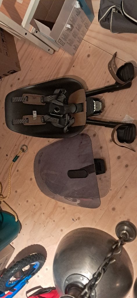 Fiets kinderzitje met windscherm, Ophalen, Voorzitje, Urban Iki, Gebruikt
