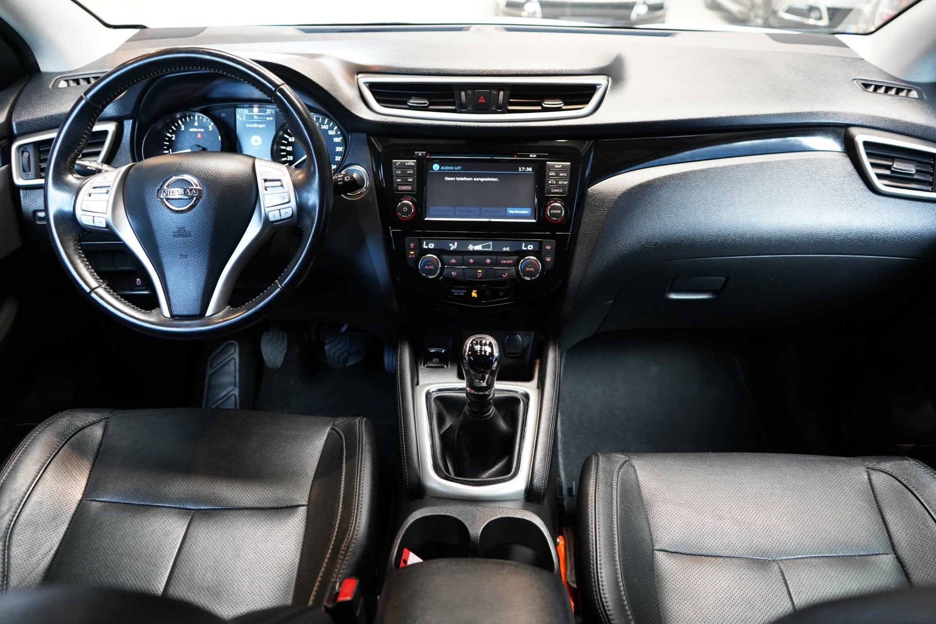 Nissan Qashqai 1.2 Tekna | PANODAK | TREKHAAK | CRUISE | ACH, Voorwielaandrijving, Gebruikt, Euro 6, 4 cilinders