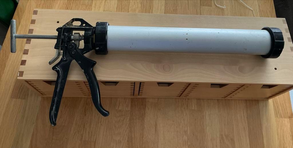 Kitpistool voor worsten, Ophalen, Gebruikt