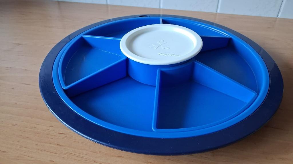 Partyschaal Tupperware serveerschaal, hapjesschaal zgan, Huis en Inrichting, Keuken | Tupperware, Ophalen of Verzenden, Zo goed als nieuw