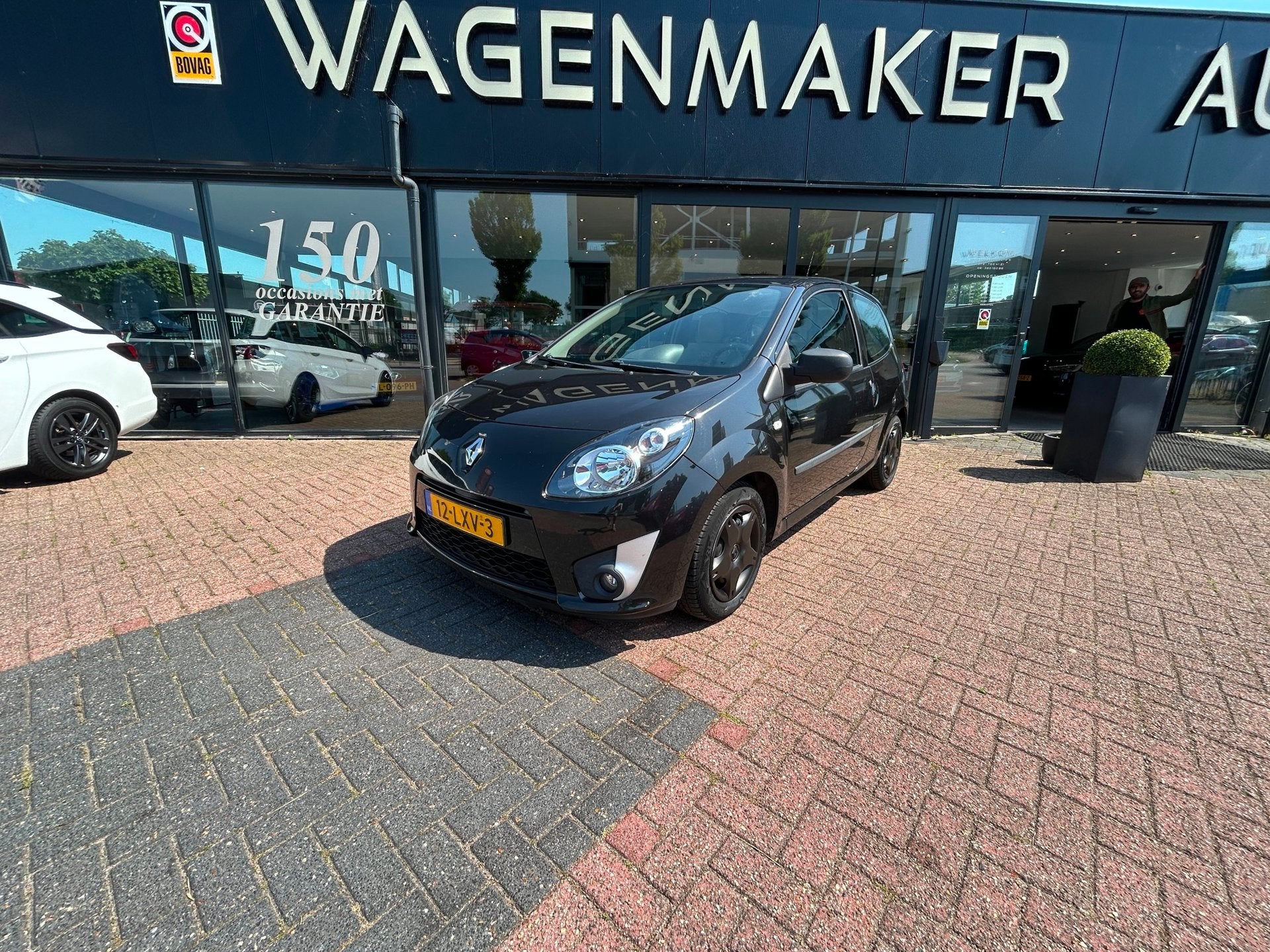Renault Twingo 1.2-16V Authentique Airco|D-riem vv|New APK, Auto's, Renault, 839 kg, Gebruikt, 4 cilinders, 4 stoelen