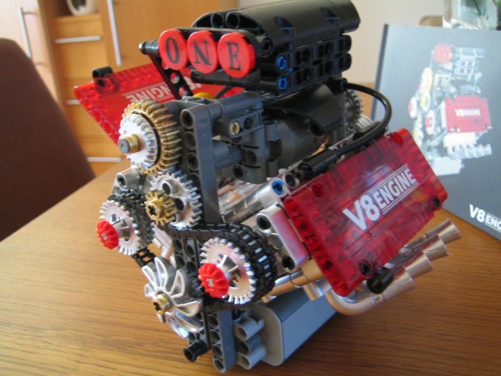Mouldking / GisegA V-8 Engine G8909 , 478pcs, Ophalen, Zo goed als nieuw